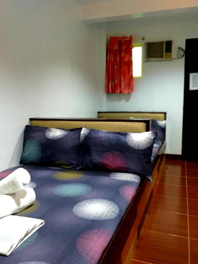 Park Vil-La Apartelle Quezon City Exterior photo