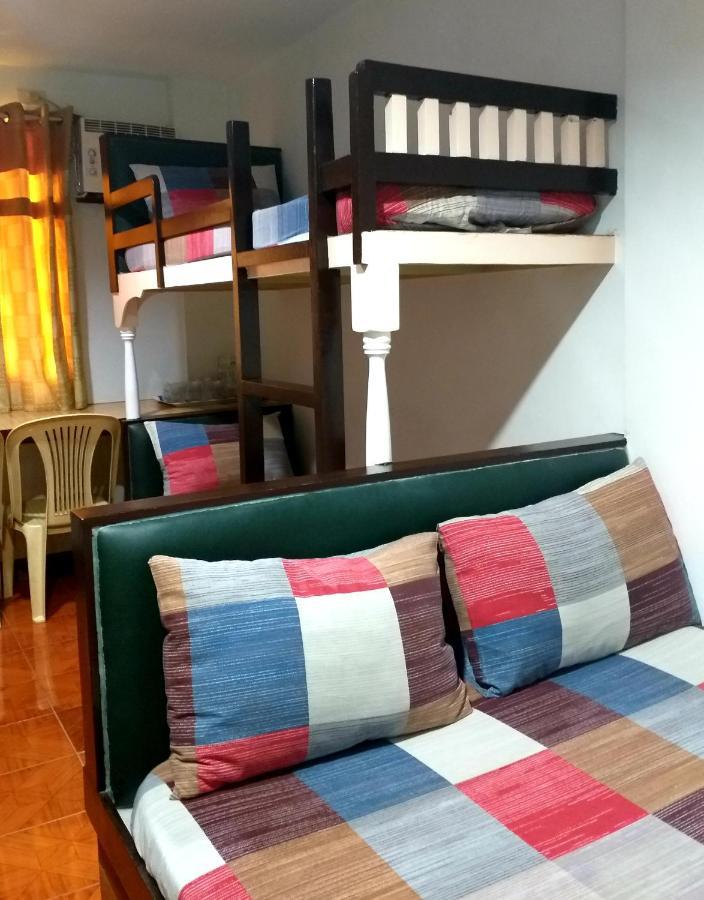 Park Vil-La Apartelle Quezon City Exterior photo